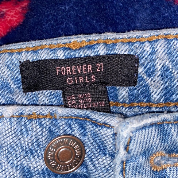 Jean - Picture 2 of 4